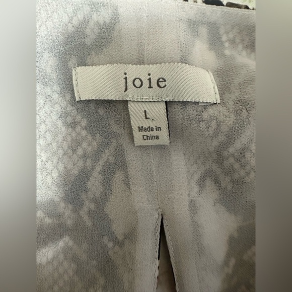 JOIE BETHWYN SNAKESKIN PRINT SHORT SLEEVE V-NECK WRAP DRESS PORCELA Sz L - Picture 6 of 9